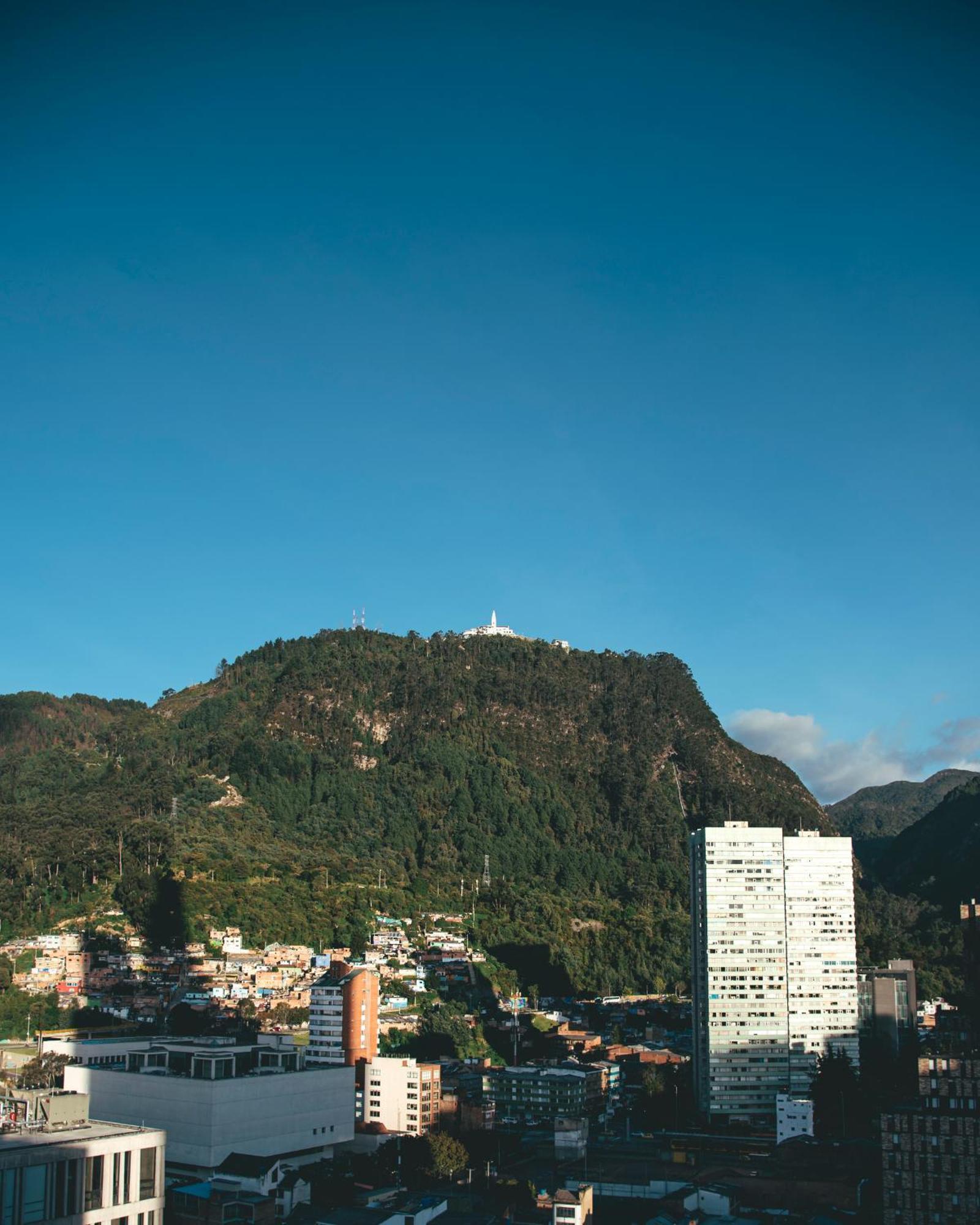 Spotty Bogota Centro Hotel Bagian luar foto